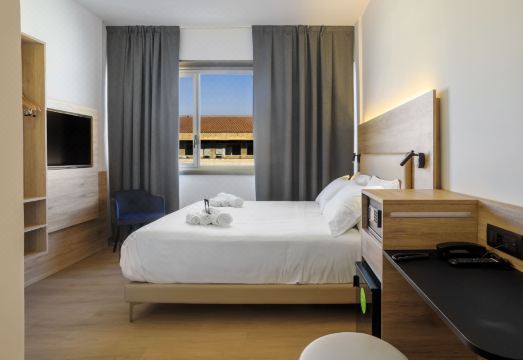 B&B 호텔의 편리한 위치도