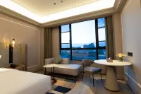 Mercure Hotel (Putuoshan Airport Zhujiajian Centipede Zhi Wharf)