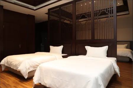 Changchun Shengshibohua Hotel Отели рядом с достопримечательностью «The Avian Island»