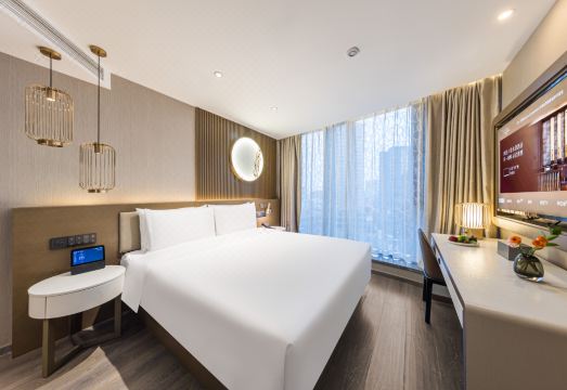 Crystal Orange Nanjing Xinjiekou Deji Plaza