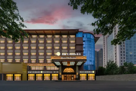 Polysheron Hotel (Lianyungang Seaside Bathing Beach Pedestrian Street) Отели рядом с достопримечательностью «Sucheng Chuanshan Mountain Feipu Scenic Area»