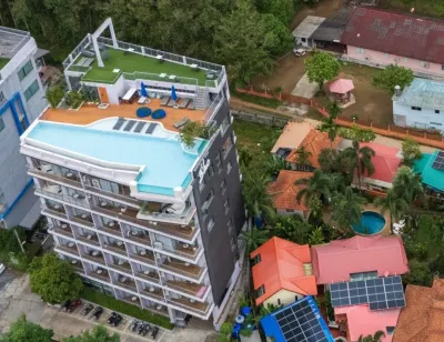 The Blue Hotel Отели в г. Чалонг