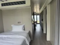Qianhai Bay seaside Ambience Vacation Homes - balcony