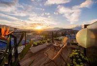 Fuman | Sky City • Panoramic View of Snow Mountain and Ancient City 360° Infinity Pool Vacation