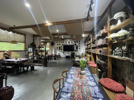 Suining Bana Tribe · Zhizhuxuan (Datuan Dong Village) Отели в г. Суйнин