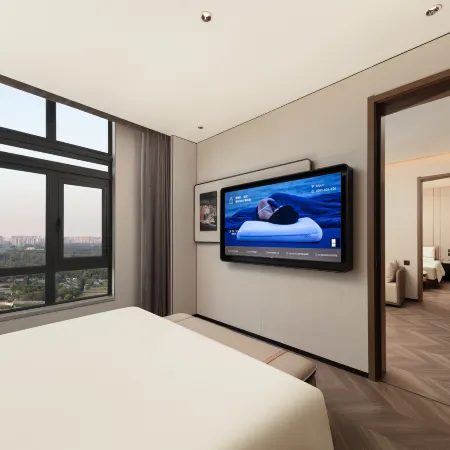 Atour Hotel (Zhengzhou Zhongmu Zhengkai Avenue Green Expo Garden Station)