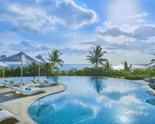 Sheraton Bali Kuta Resort Hotels near Laksmana