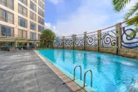 Wyndham Surabaya - Pools
