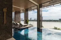 Soma Hotel Riverside - Infinity Pools