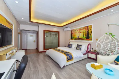 Via Theme Hotel (Wenfeng Plaza Fortune International Cinema)