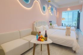 Meilan Starlight Resort Hotel (Xishuangbanna Jinghong Gaozhuang Starlight Night Market)