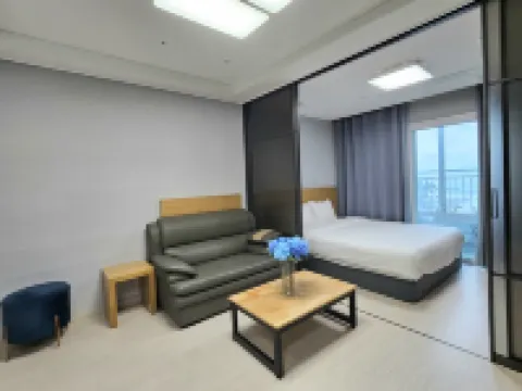 YEOSU FIRSTCITY HOTEL (FIRST LAND) โรงแรมในยอซู