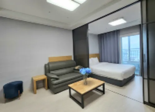 YEOSU FIRSTCITY HOTEL (FIRST LAND)