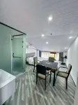Nine Fish E-sports  Hotel