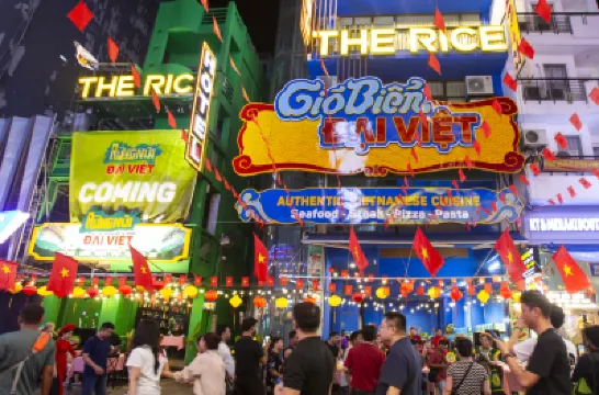 THE RICE HOTEL Gio Bien Rung Nui 180 - 190 Bui Vien โรงแรมใกล้ถนนฟามงูเหลา