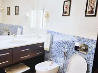 Bloom Hotel 薩爾希亞綜合體附近的飯店