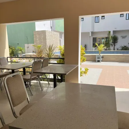 Golden Bay Hotel