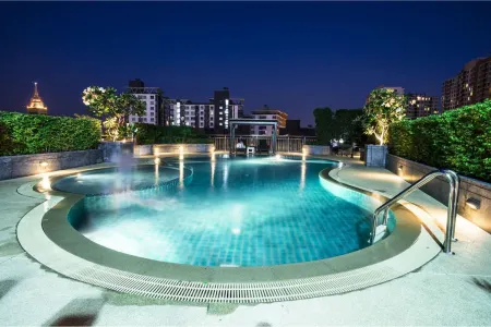 Olive Hotel & Residence Bangkok Sukhumvit 101/1 Отели рядом с достопримечательностью «Regent Home 9 Condo»