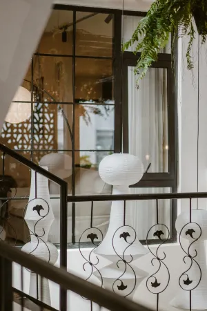 Hualing Art Space High-end Homestay (WeiShan Ancient City)