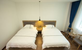 Qionghai has a business hotel