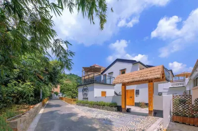 Yixi · Banshan Ferry Homestay(Imperial Hot Spring Store) Hotels in Yu Hot Spring/Jintai Temple