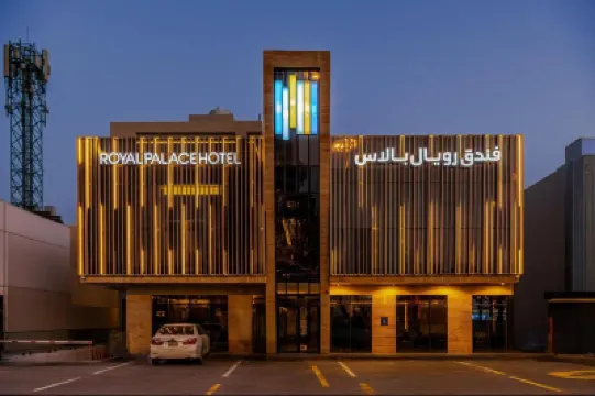 Royal Palace Hotel - Al Moroj Hotels near KAFD Wadi