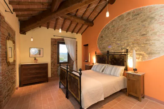 Podere Molinaccio - Luxury Tuscan-style Eco Villa with pool in Valdichiana