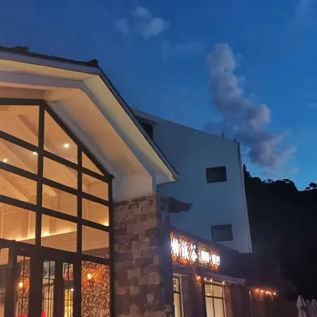Xiang Xu Zhang Valley Inn