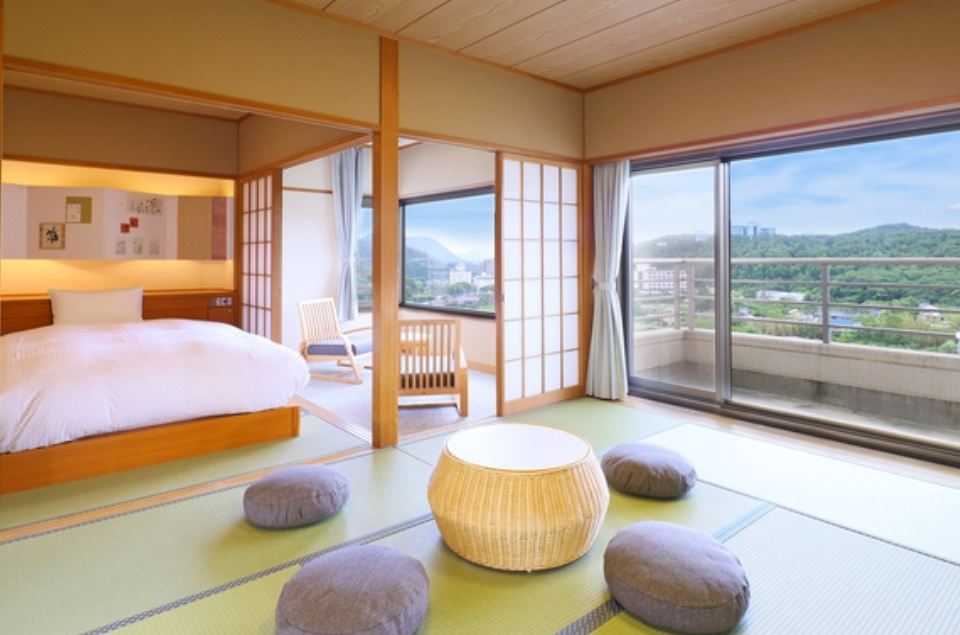 [이와누마야의 객실 내부]