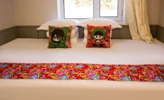 Xuexiang Zhoulaojiu Family Hotel