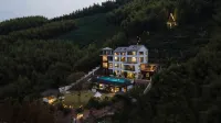 Yishanhai Milu Mid-Mountain Pool Resort Villa (Huzhou) - Rooftop Pools