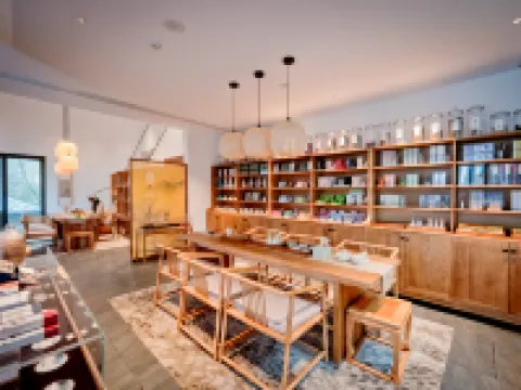 Huaying Shili Fangfei Hongyan Meicun Hotels in Huaying