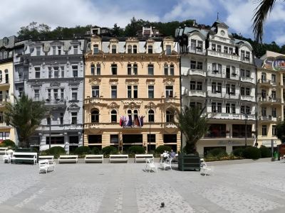 Astoria Hotel & Medical Spa