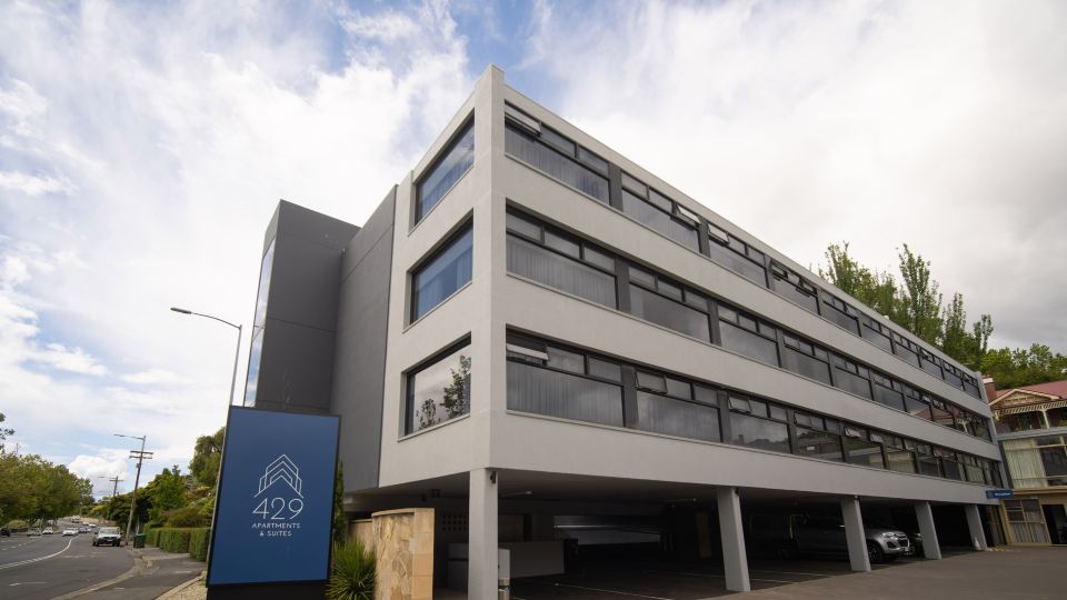 429 Apartments & Suites