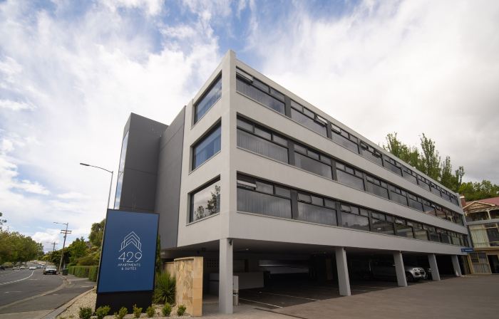 429 Apartments & Suites