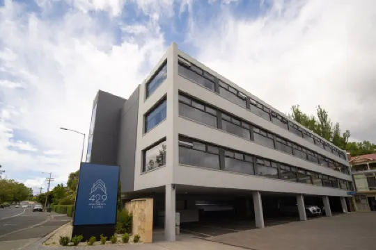 429 Apartments & Suites