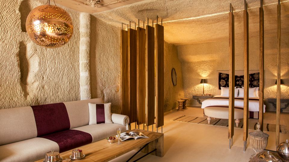 Hezen Cave Hotel