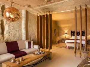 ヘーゼン ケーブ ホテル