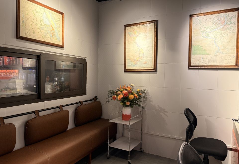 팩터 인 - 올드 쿼터 센터