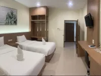 Chansuda Lake View Hotel Hotels near Ubon Square