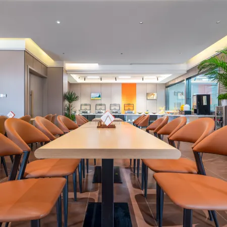 Yaduo Hotel (Wenming Road Binhe Qingcheng Branch)