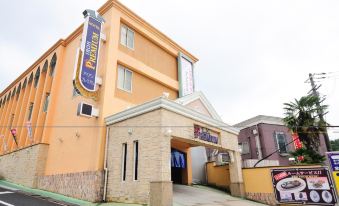 HOTEL IRON PREMIUM ROKKO (Adults Only)