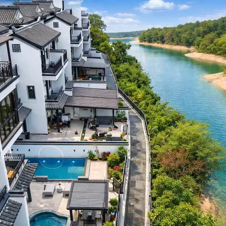 Xiyu•Banshan Hot Spring Resort Villa