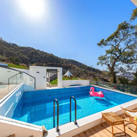 Wujian You'er · Hidden Hill Lawn Manor Villa Between Mountains and Sea