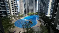 Happy Home @ Atlantis Residences [Pool View]