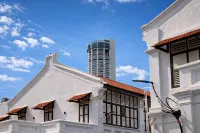Courtyard by Heritage Row - Pensions