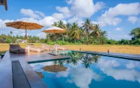 Serene Park Hotel by Ark - Pools