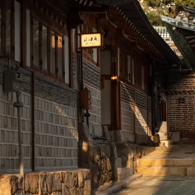 The Prima Hotel Hanok Dambakjae Gahoe Hotels near Savina Museum