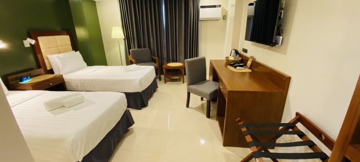 Hotel Herencia 625 Hotels in Albay