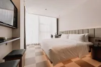 GOOD NIGHT HOTEL